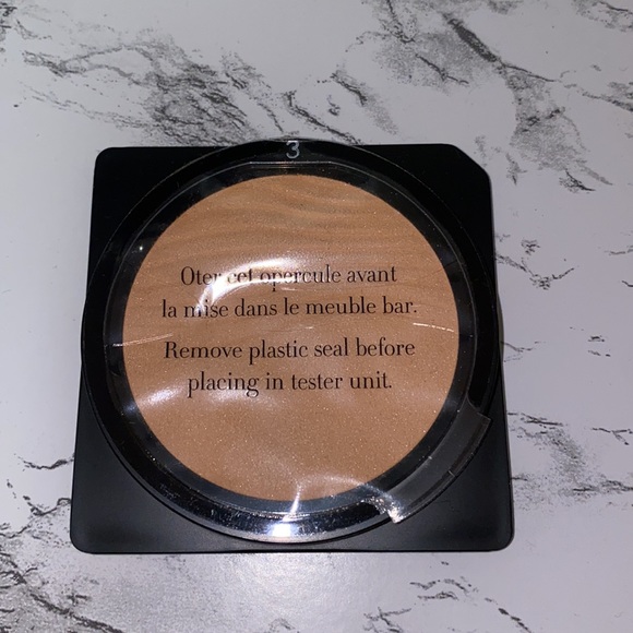 Never used, Armani Neo Nude powder 3.0
Doesn’t have the compact case, just pan - Picture 2 of 2